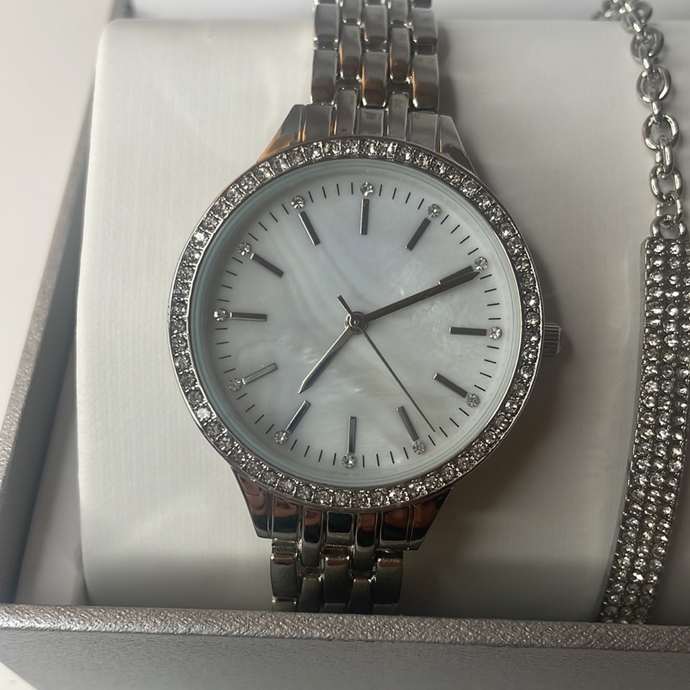 International Concepts Watch and Bracelet Set - Silver Tone with Crystals - Picture 5 of 7